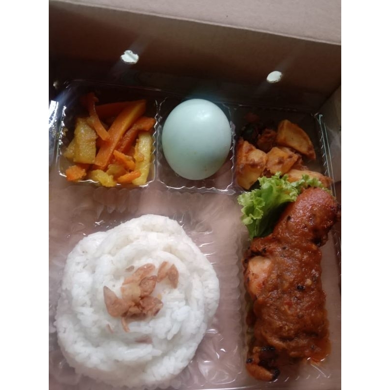 

nasi kotak ayam bakar