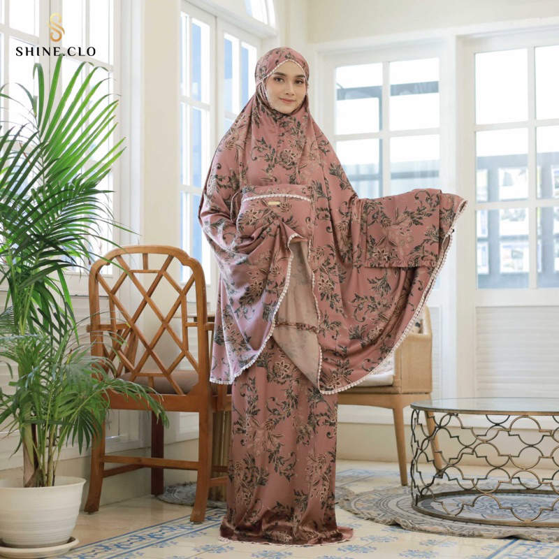 Shine.Clo - Izzati Mukena Dewasa 2 in 1 Silky Premium / Mukena Traveling Mini Pouch / Mukenah Travel