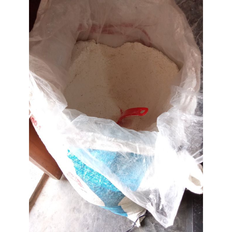 

tepung gaplek atau tepung tiwul