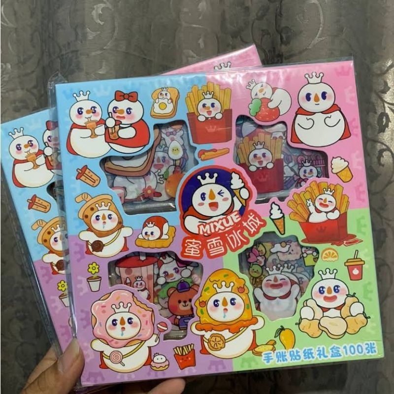 

stiker mixue and momo rainbow 4 warna,1 box isi 100 lembar.