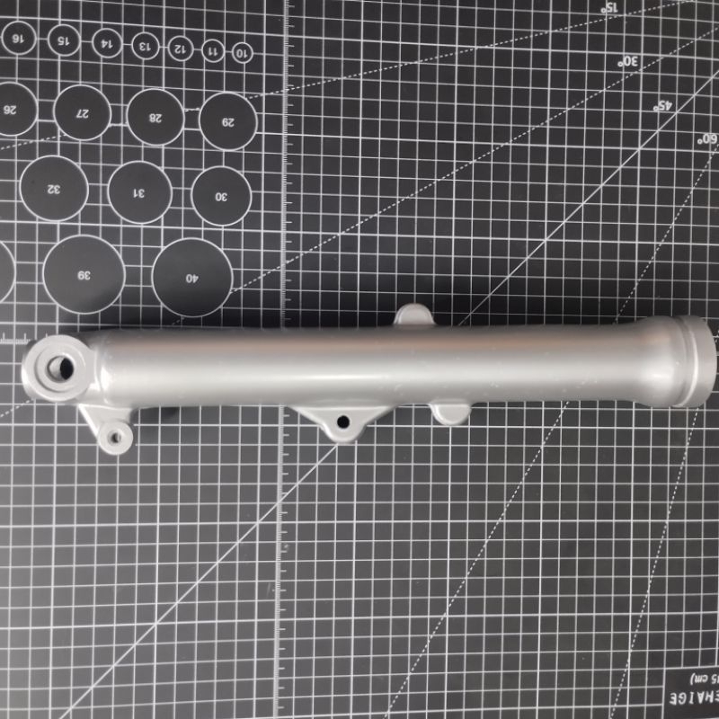 1 set bottom shock depan /tabung skok depan Honda GL 100, NOS