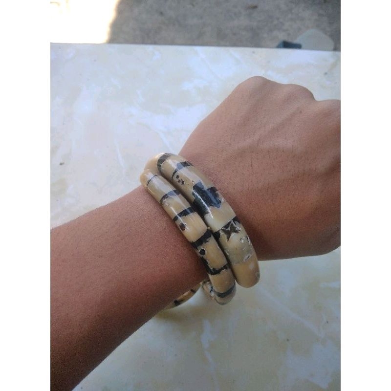 gelang akar bahar gringsing