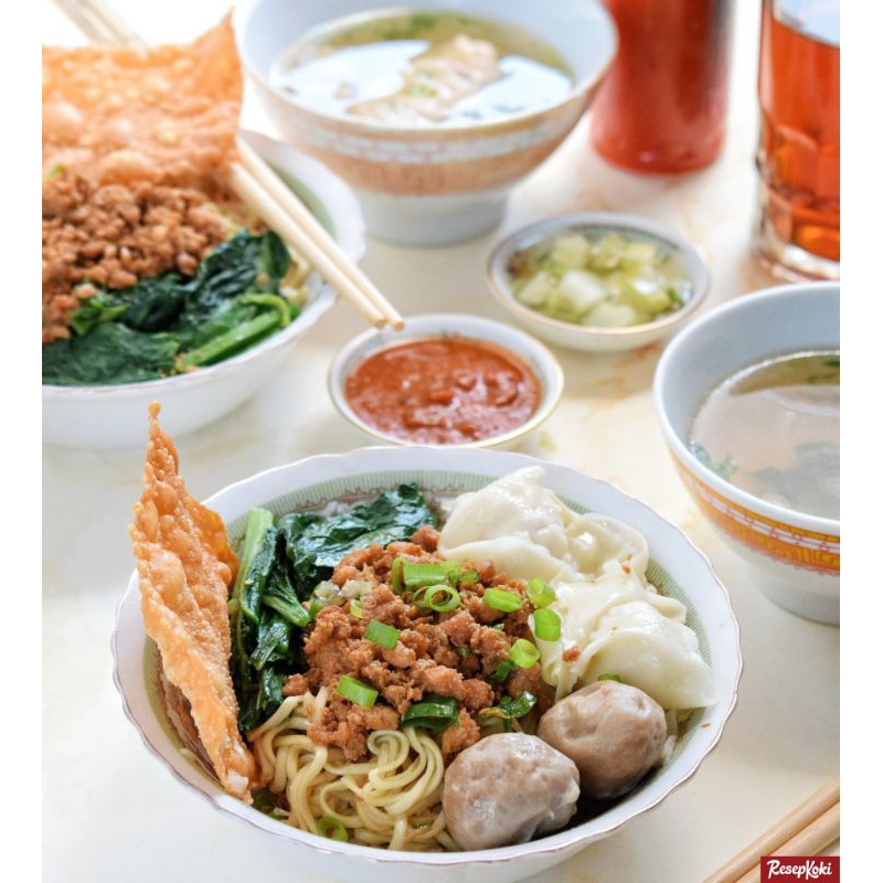 

mie ayam pangsit bakso