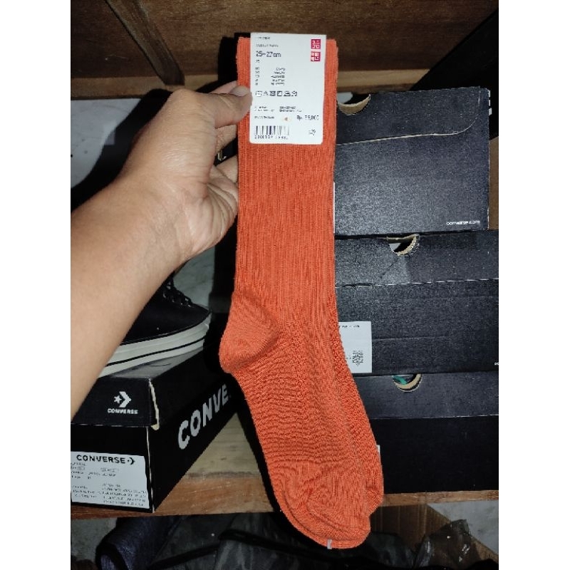 KAOS KAKI UNIQLO