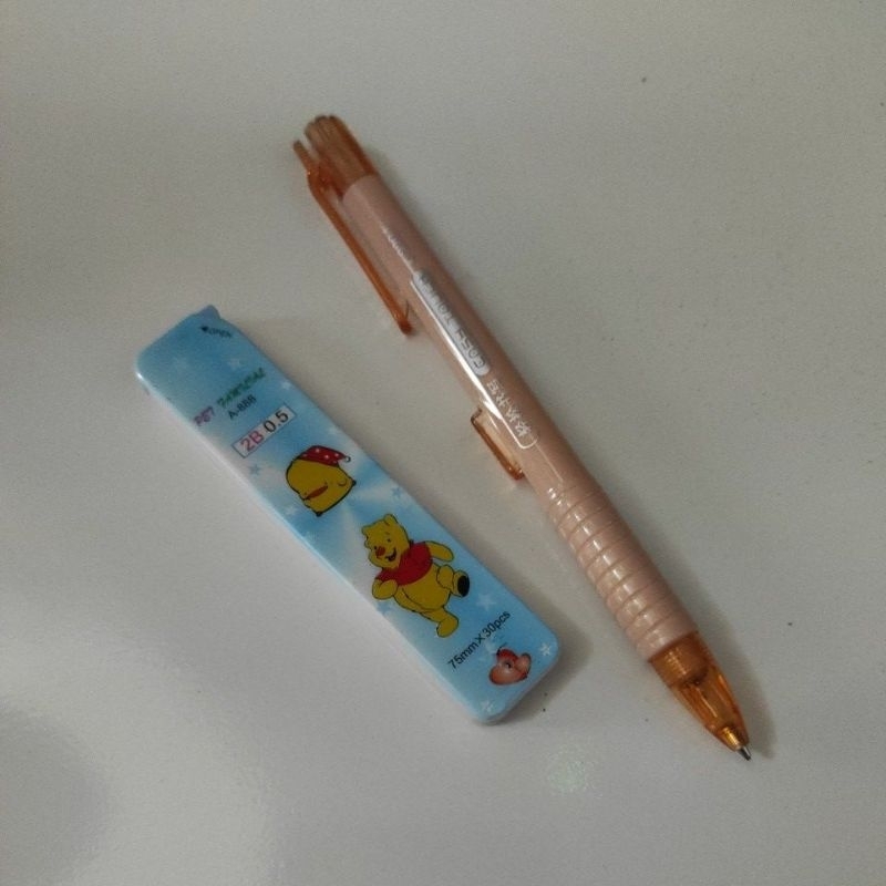 

paket pensil mekanik+ isi