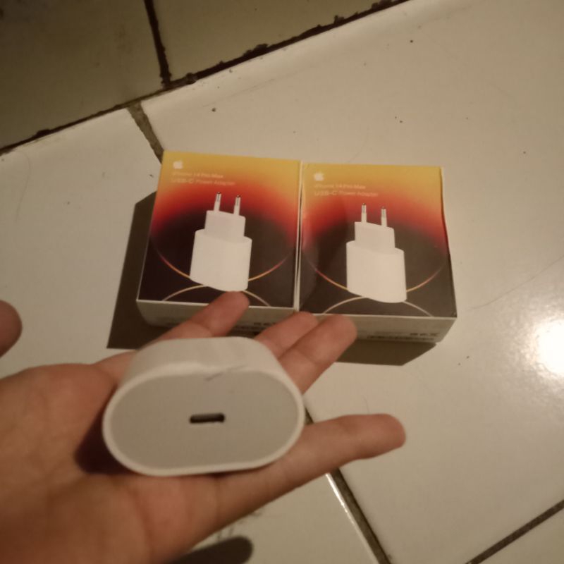 batok csan iPhone type c ori 99