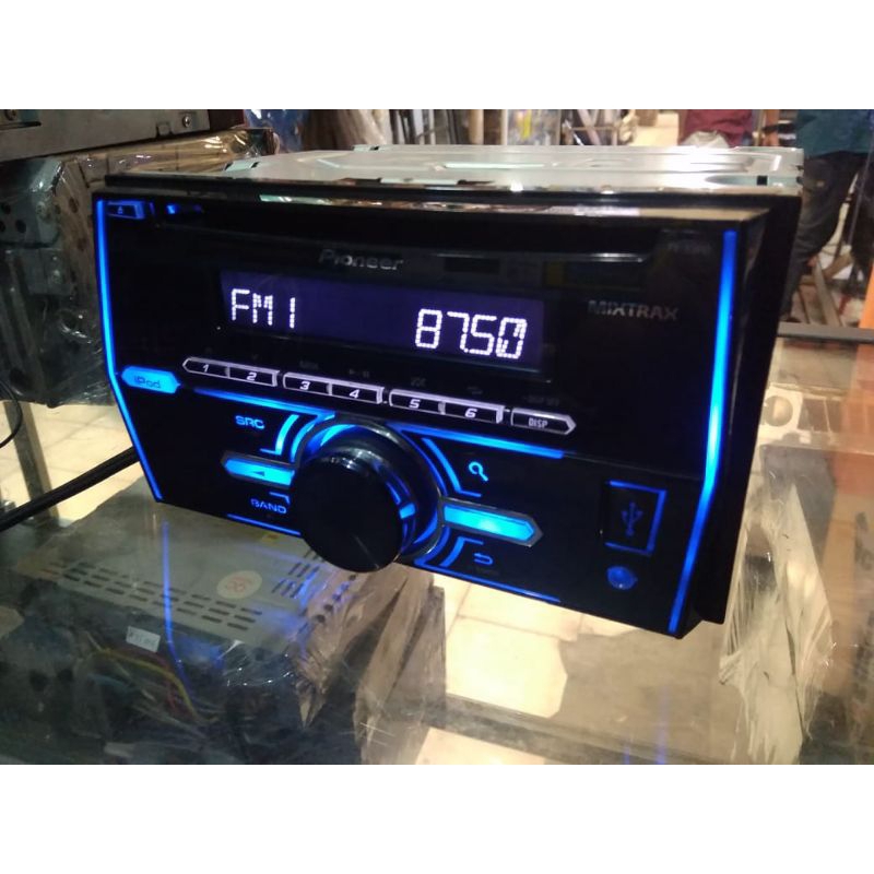 Doubledin Pioneer CD MP3 USB Aux radio am FM headunit audio mobil