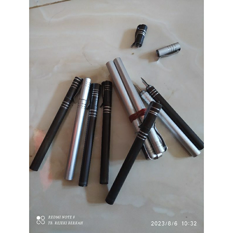 

1 lusin pena tutul pena celup pena pentul pen tutul pen celup pen pentul pena lugot pena lafadz pen lugot pen lafadz