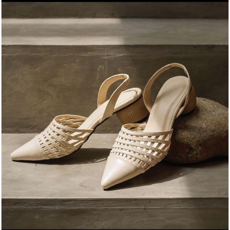 Typa heels warna TAUPE NEW