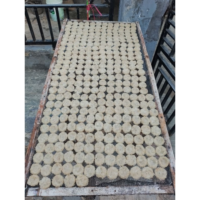 

Rangginang Terasi Mini 400gram, isi 100 keping (Mentah)