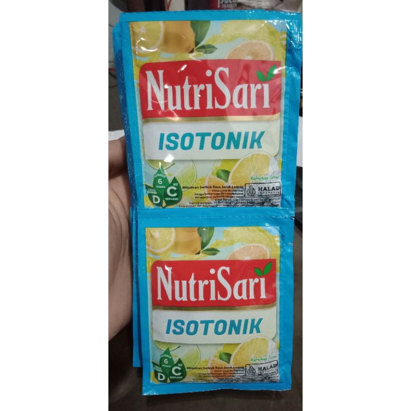 

Nutrisari Isotonik 1 renteng isi 10 sachet