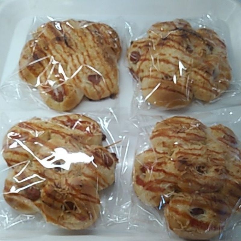 

Roti Sosis(motif bunga)