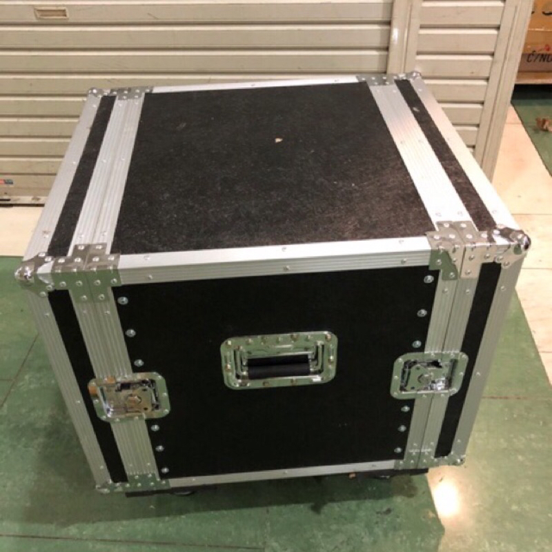 box hardcase 10U free roda