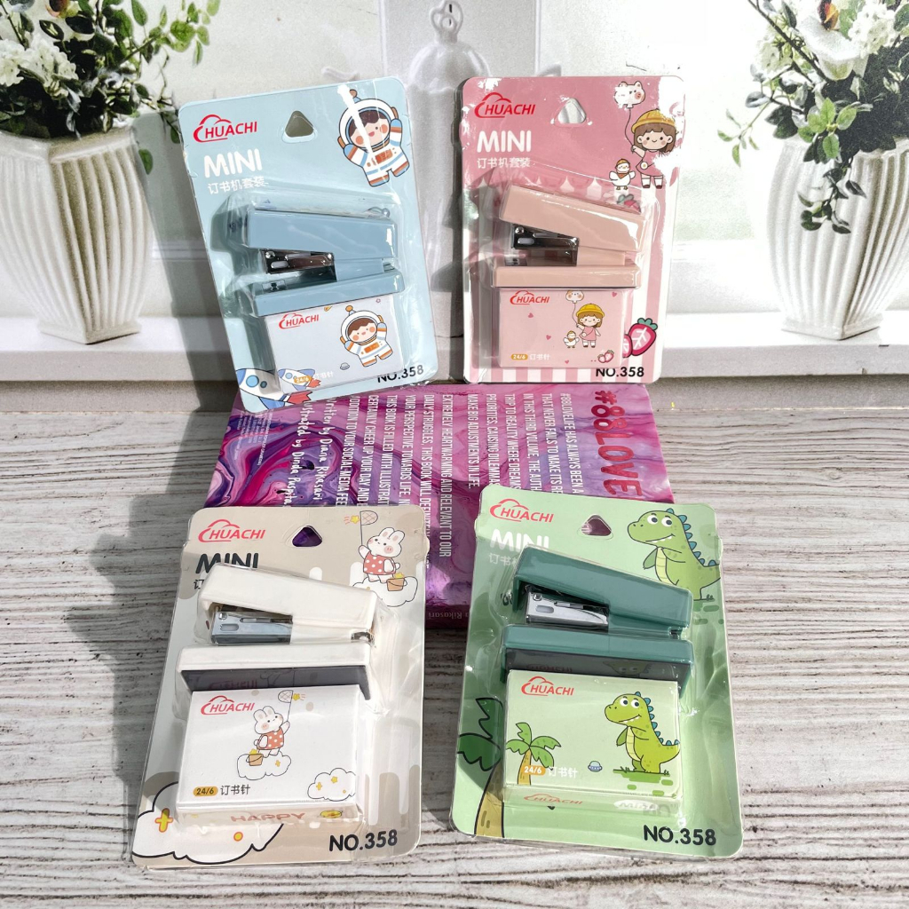 

Staples Mini cute +FREE isi nya 1 pack HC358 Karakter CUTE Harga MURAH / Staples Mini Special Edition Favorit Kualitas Terbaik Alat tulis Stationary school dan office ready Grosir dan COD