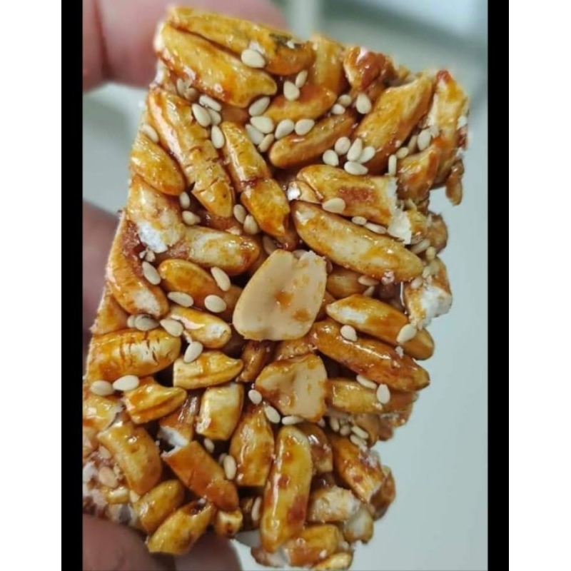 

SNACK KILOAN 200gr BIPANG KACANG WIJEN CEMILAN MURAH