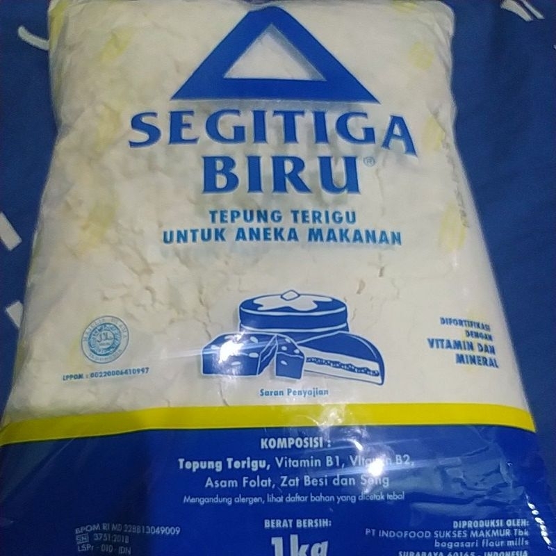 

Tepung segitiga biru 1 kg