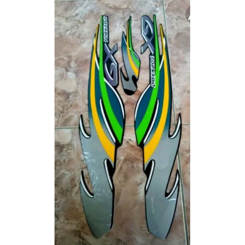 STRIPING STIKER SUZUKI TORNADO GX