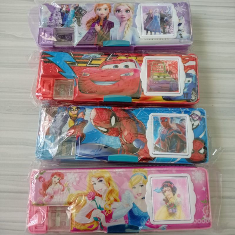 

KOTAK TEMPAT PENSIL MAGNET KALKULATOR+SERUTAN KARAKTER