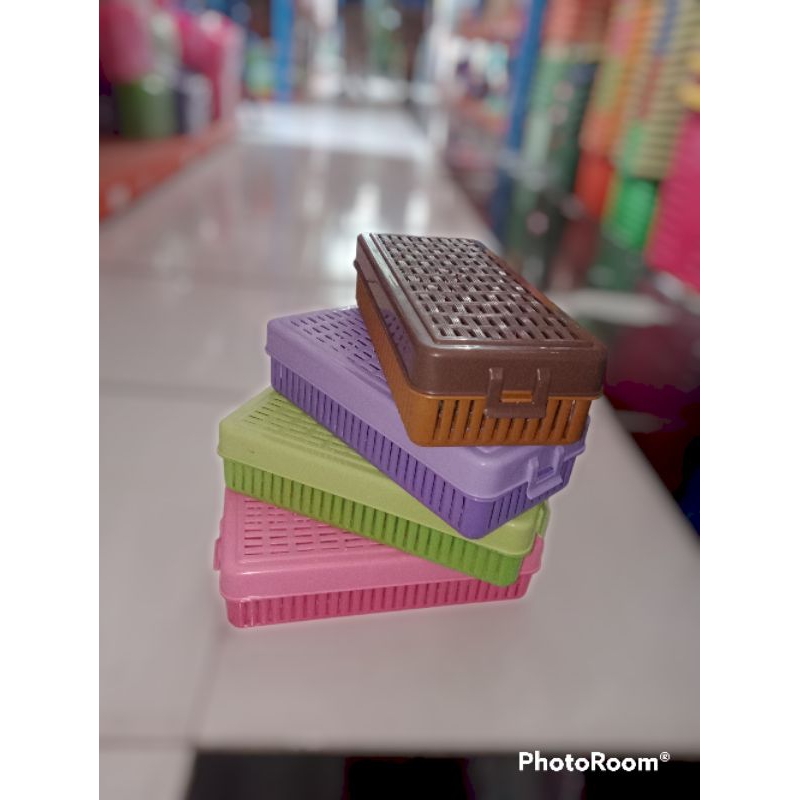 

multicase/wadah pensil