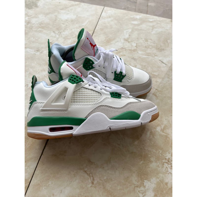 jordan retro 4 x sb