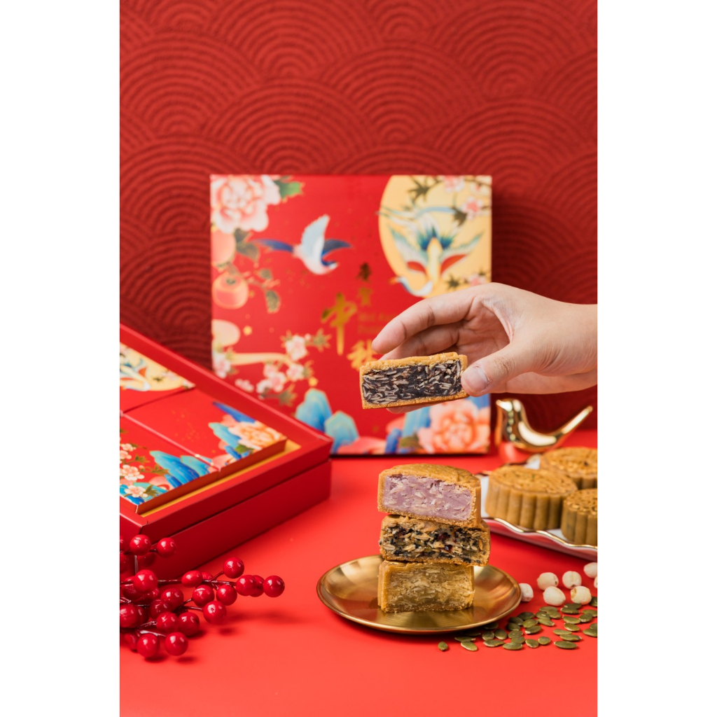 

DAYMGUD - Mooncake / Kue Bulan / Tong Jiu Pia / Yue Bing - Package A (BISA PILIH TGL PENGIRIMAN)