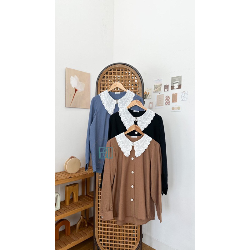 COLLAR BLOUSE