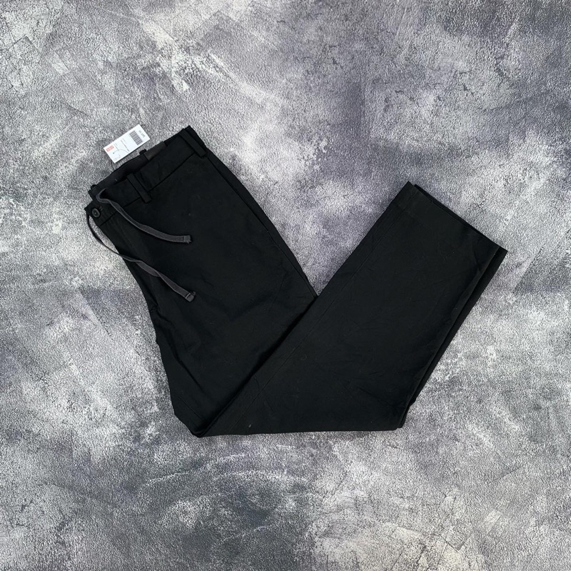 Ankle Pants Hitam by Uniqlo M 30 | Ankle Pants Second | Ankle Pants Uniqlo Second | Celana Panjang S