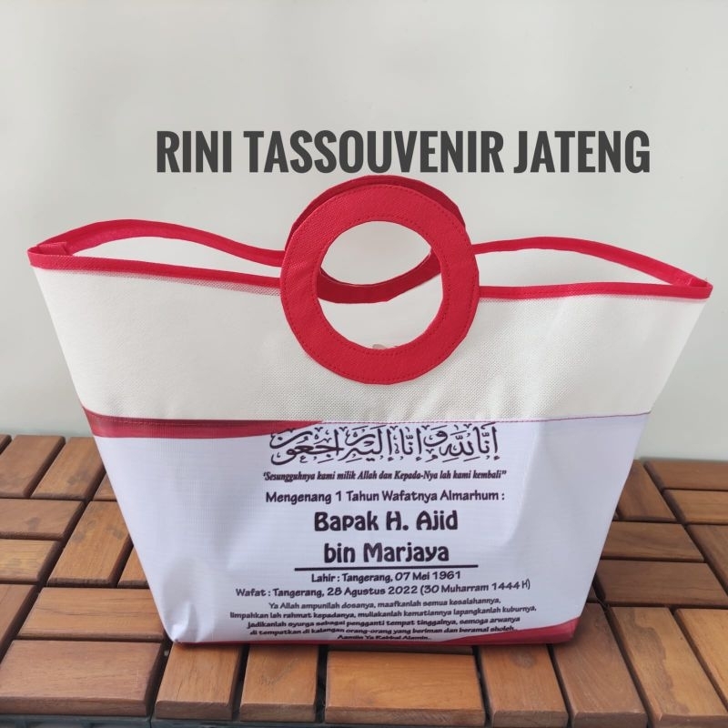 

tas hajatan pegangan bulat setengah - tas hajatan cocok untuk isi sembako - tas hajatan free desain