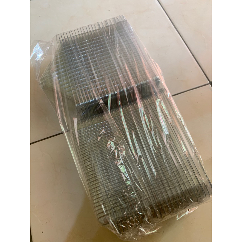 

mika sandwich segitiga isi 50 pcs