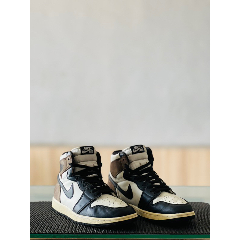 Nike Air Jordan 1 High OG Dark Mocha UPC TEMBUS