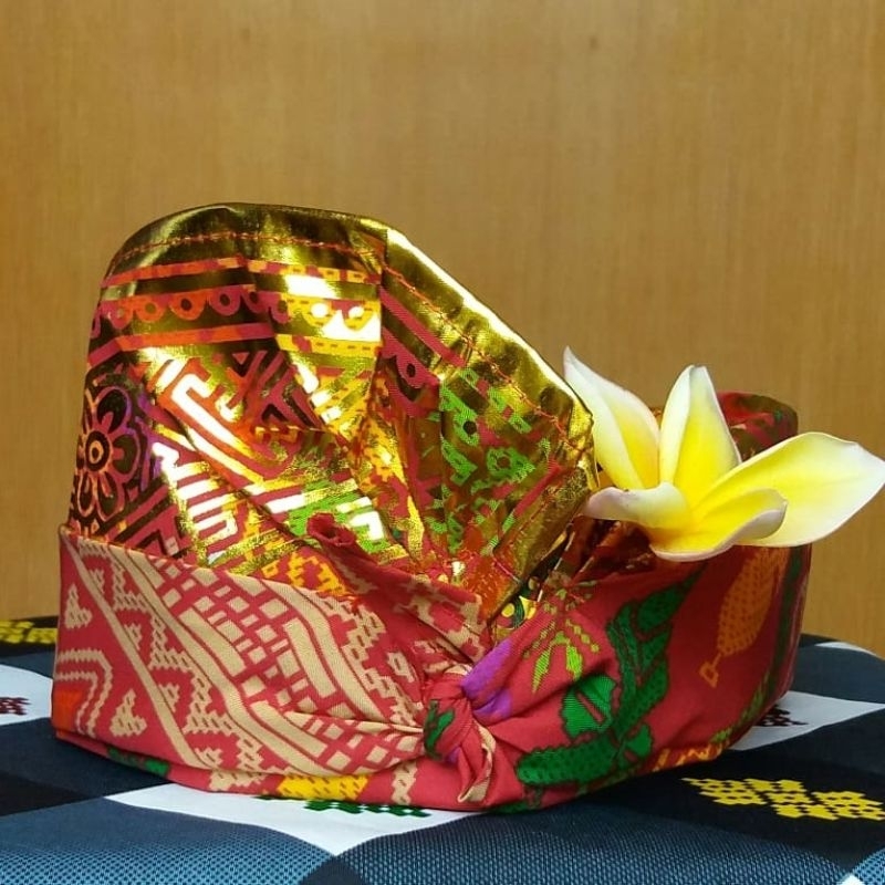 Udeng Endek Bali Ikat Kepala Pria Bali