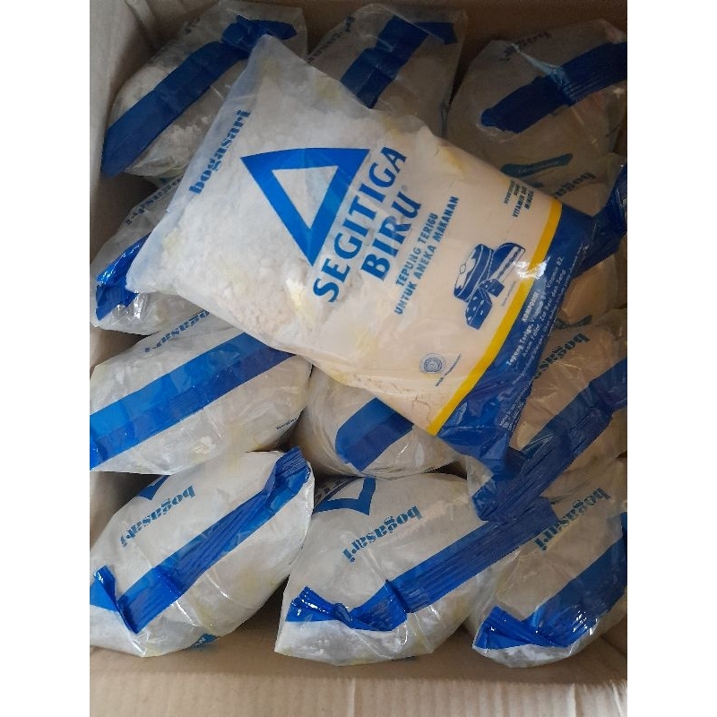 

tepung segitiga biru 1kg