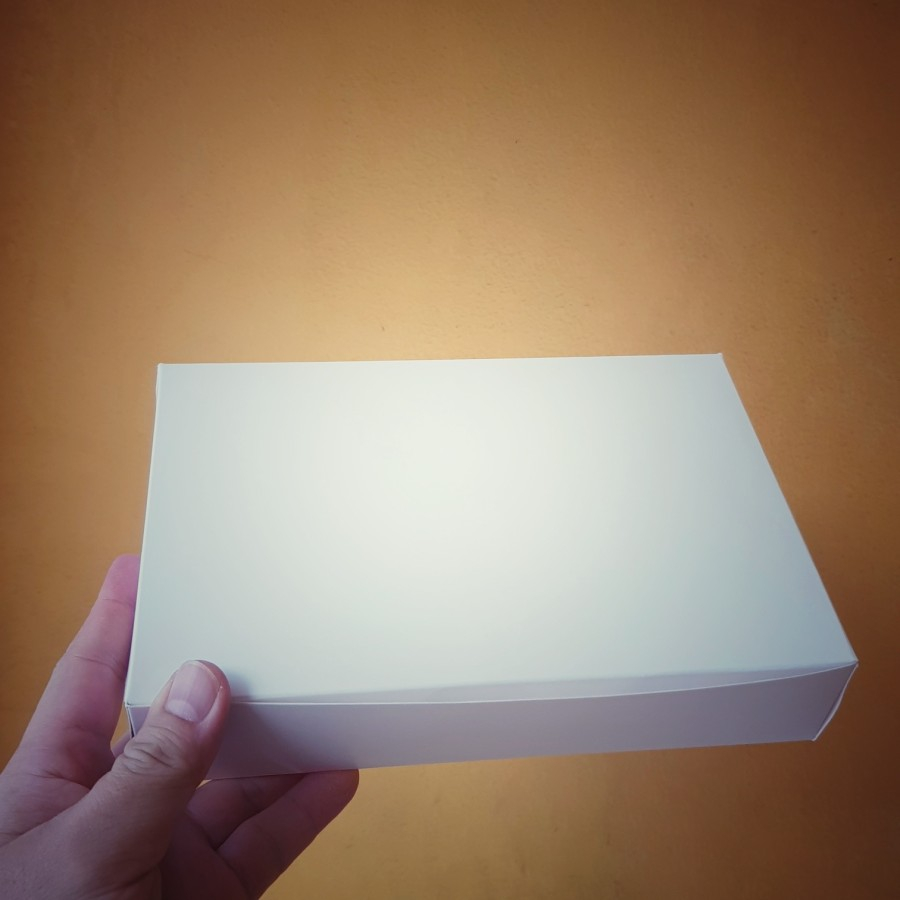 

(12 pcs) kardus eggtart large sekat 6 dus fruit pie box brownies mini kotak kemasan ivory ukuran 24x18x4.5cm