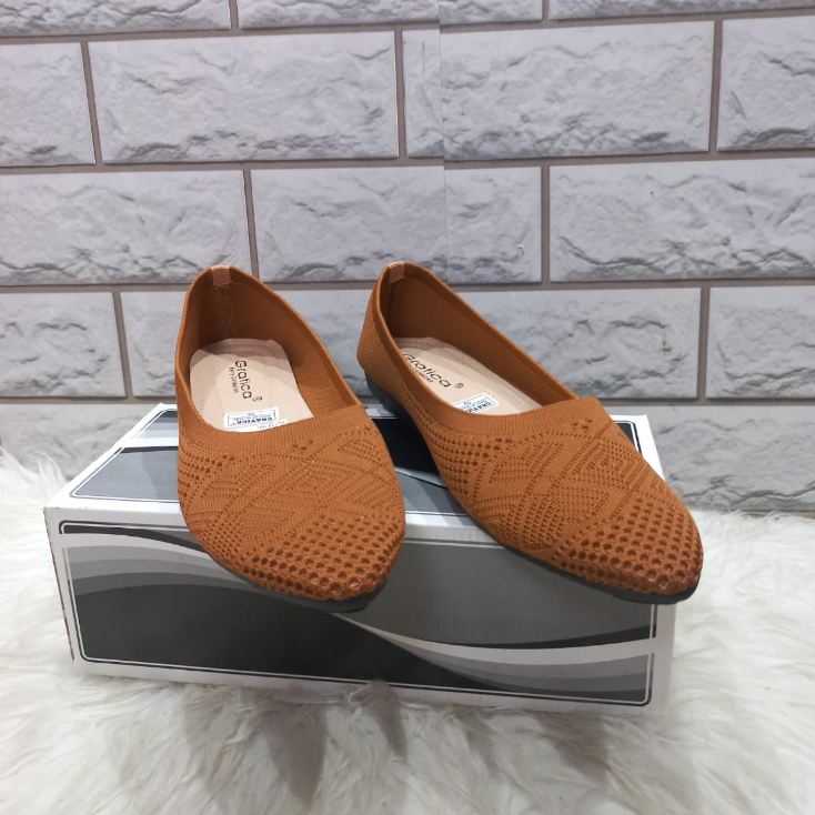 Sepatu Flat Shoes Gratica Terbaru