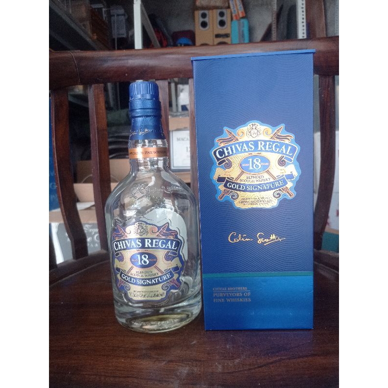 botol bekas whiskey chivas 18 isi kosong lebgkap dengan box untuk pajangan