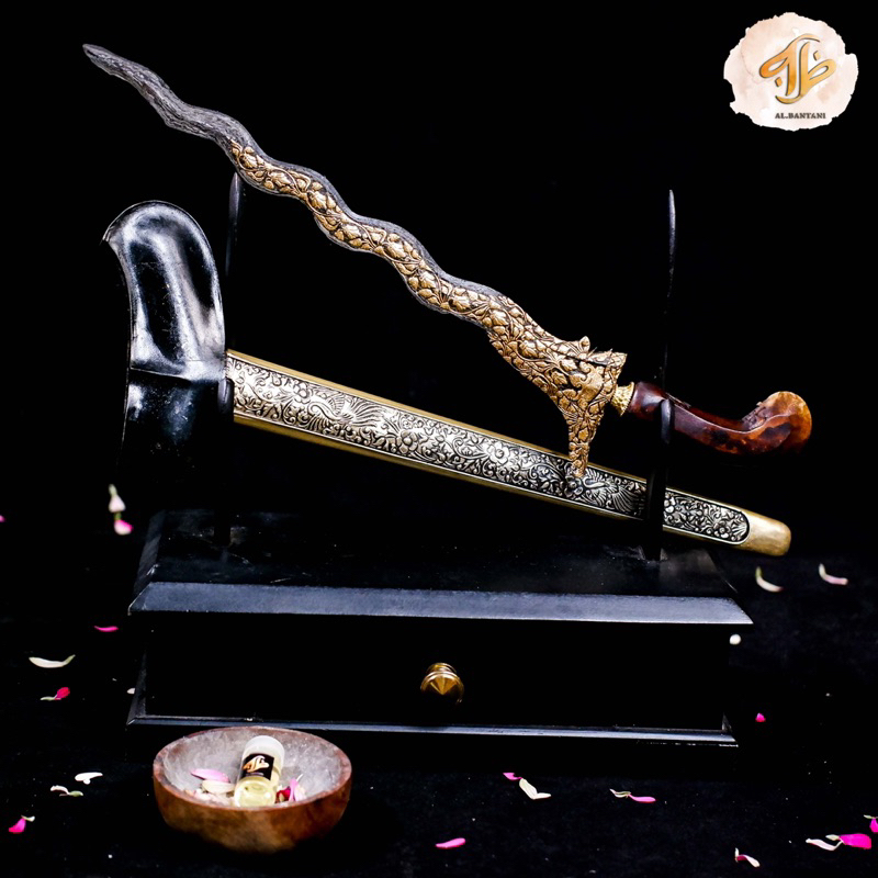 Keris Panji Paniwen Full Kinatah Emas Murni (Master Piece)