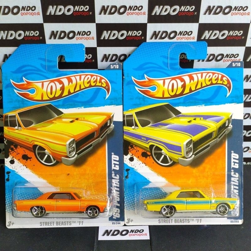 Hot Wheels '65 Pontiac GTO - 2011 Street Beasts