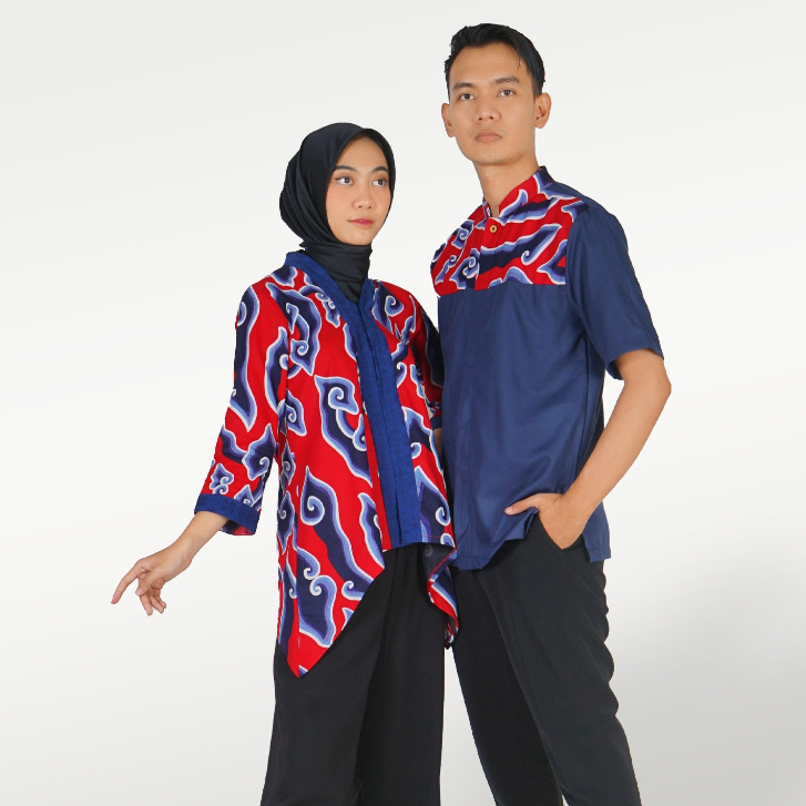 BATIK TRUSMI Set Couple Blouse dan Hem Batik Mega Mendung Merah Kombinasi Polos