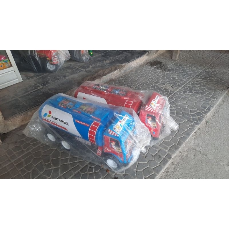 Mainan Mobil Pertamina Besar