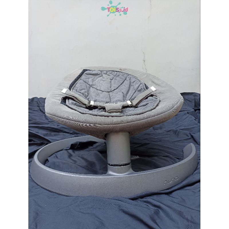 Preloved Nuna Leaf Curv - Cinder