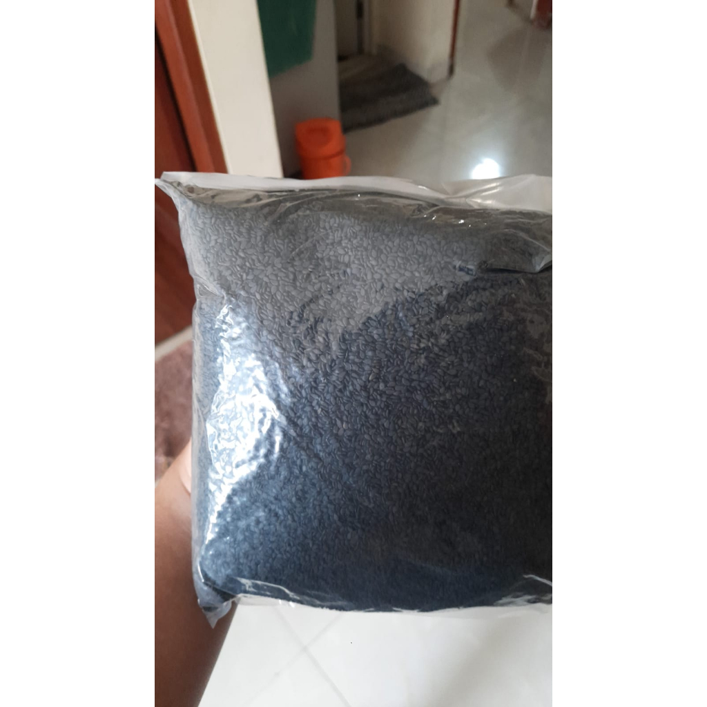 

Biji Wijen Hitam 1kg