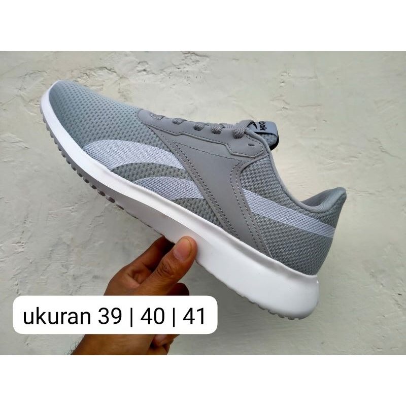 sepatu sport reebok original Fluxlite grey