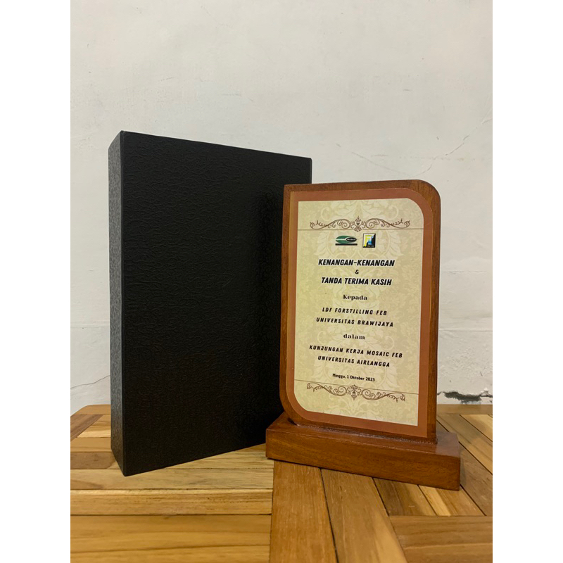 Plakat Kayu&Box Plakat.