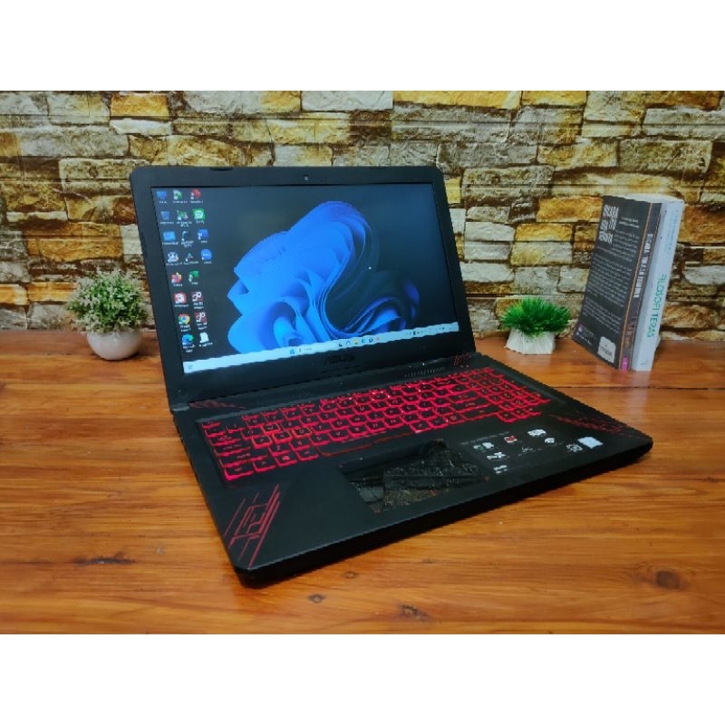 Laptop Gaming Asus Tuf FX505G Core i7 Generasi 8