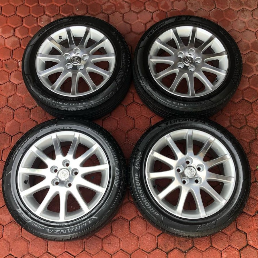 VELG MOBIL STD CAMRY R17X7 PCD 5X114 BAN 215/55R17 INNOVA