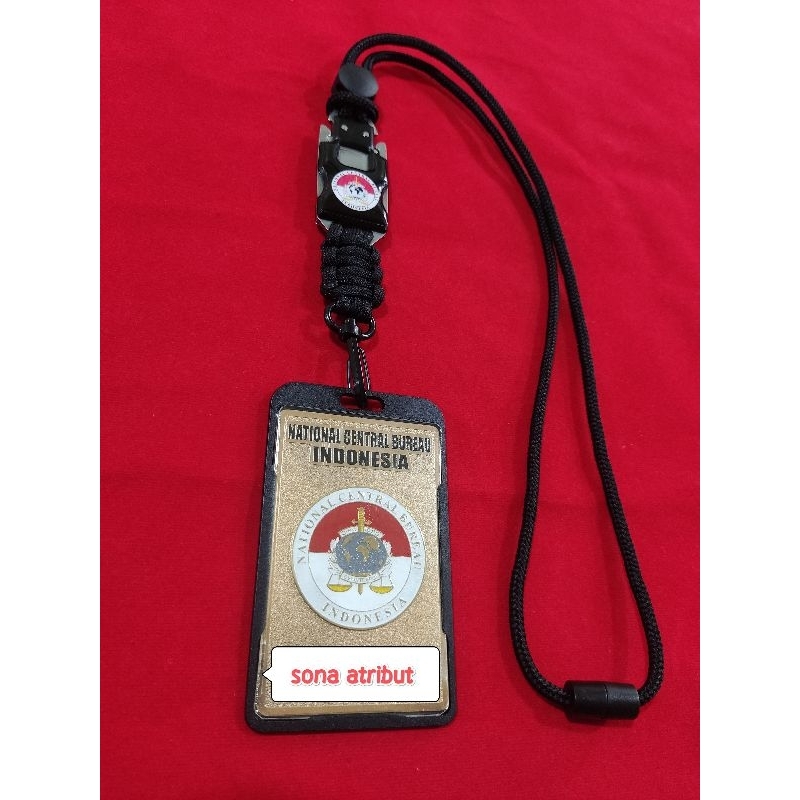 

lencana id card interpol