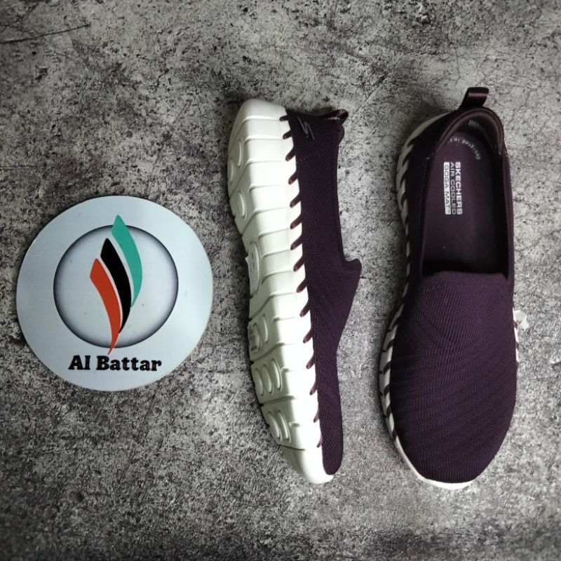 SEPATU SKECHERS GO WALK SMART 2