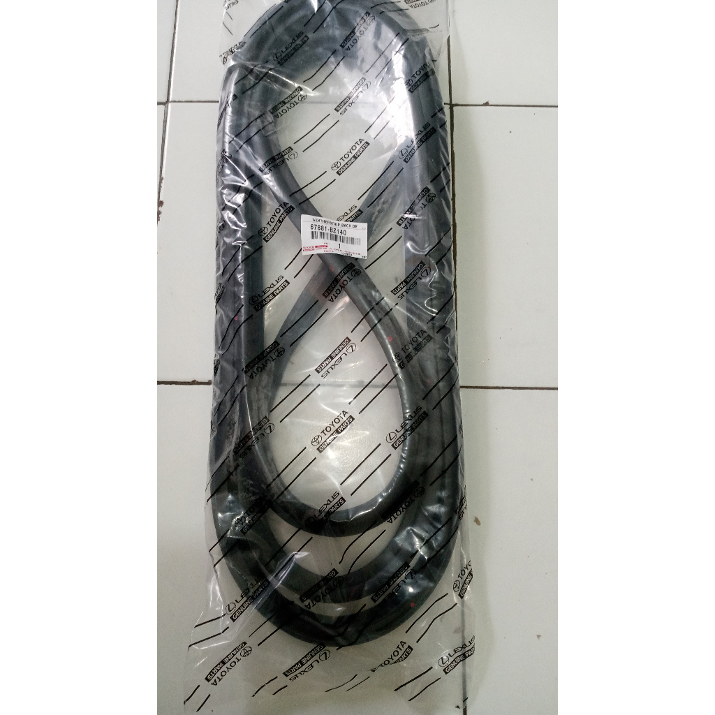 Karet balon pintu Bagasi mobil Rush Terios 2004-2022 original