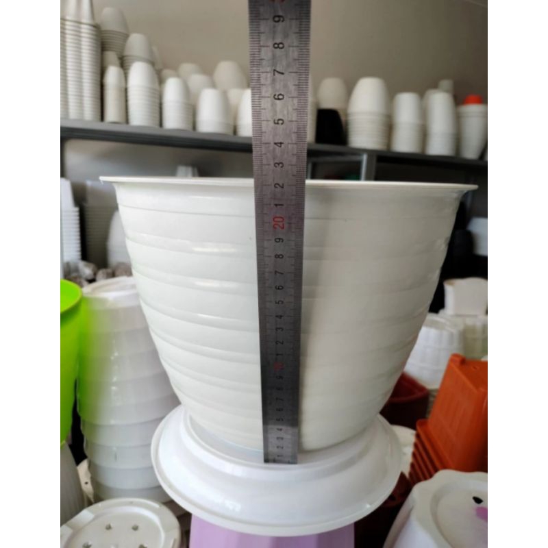 RK Pot Ruby Tawon 30, Pot Bunga Model Tawon, Diameter 30 cm