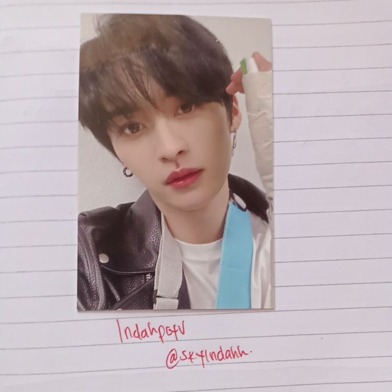 PC photocard Lee know Lino Lee min hoo straykids